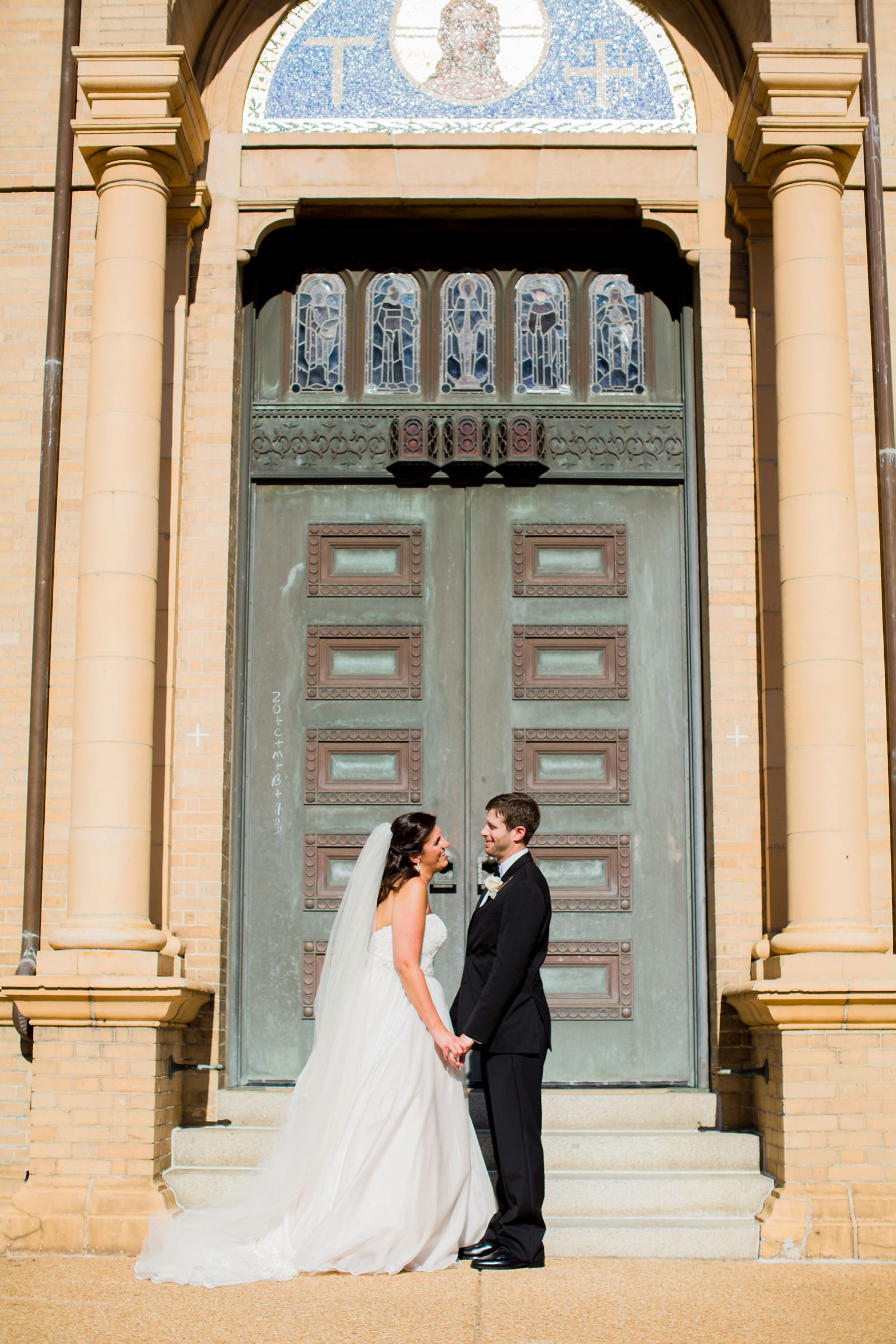 Jen & Luke - St Francis Hall Washington DC Wedding Photography - Emily ...